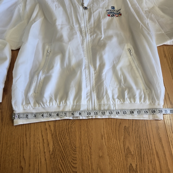 Norwegian Cruise Line NCL White Windbreaker Jacket Large Hooded Nylon Lined EUC - Picture 15 of 16